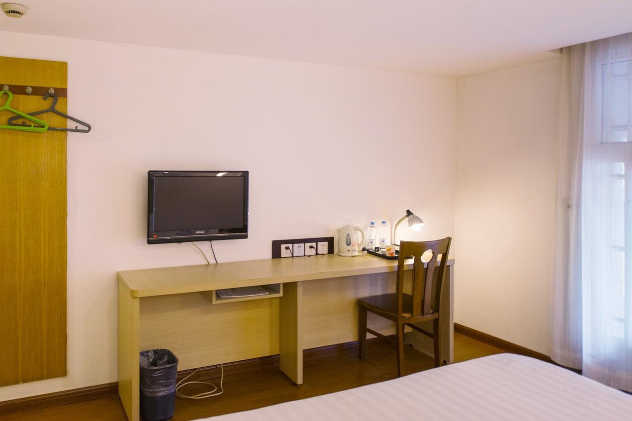 Motel Huzhou Hongqi Road Екстер'єр фото